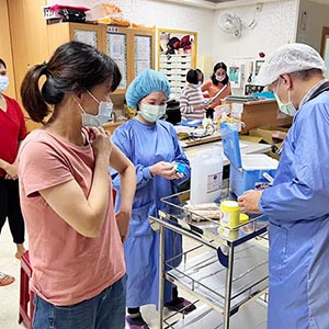 111.12.09 機構長輩全員工第五劑施打