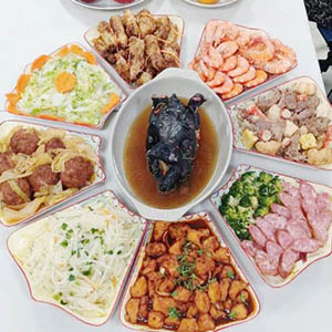 114.01.29 年初一加菜慶新年